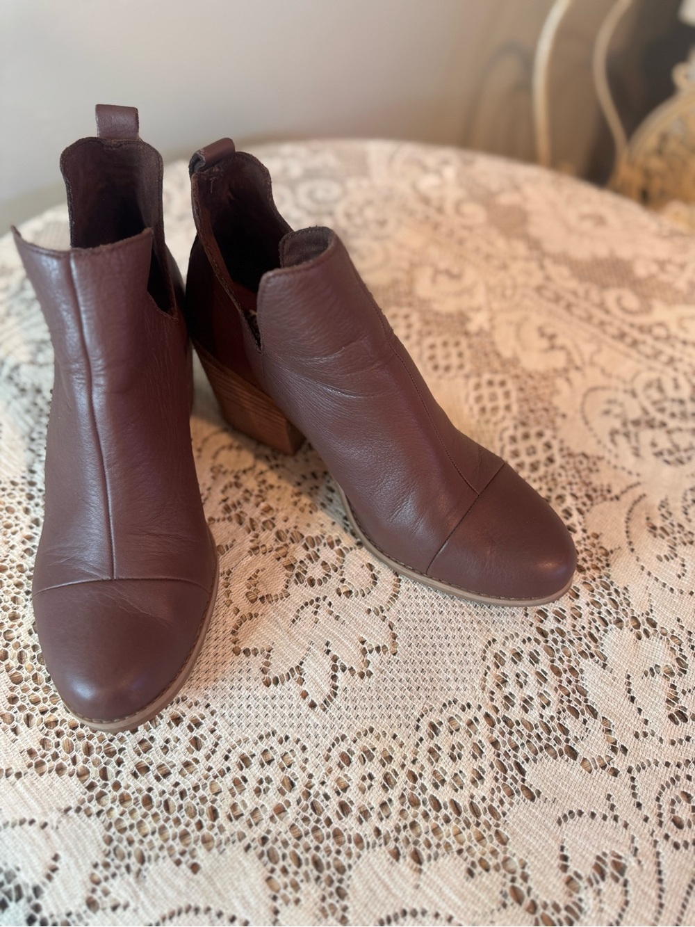 Toms Chocolate Brown Leather Ankle Booties